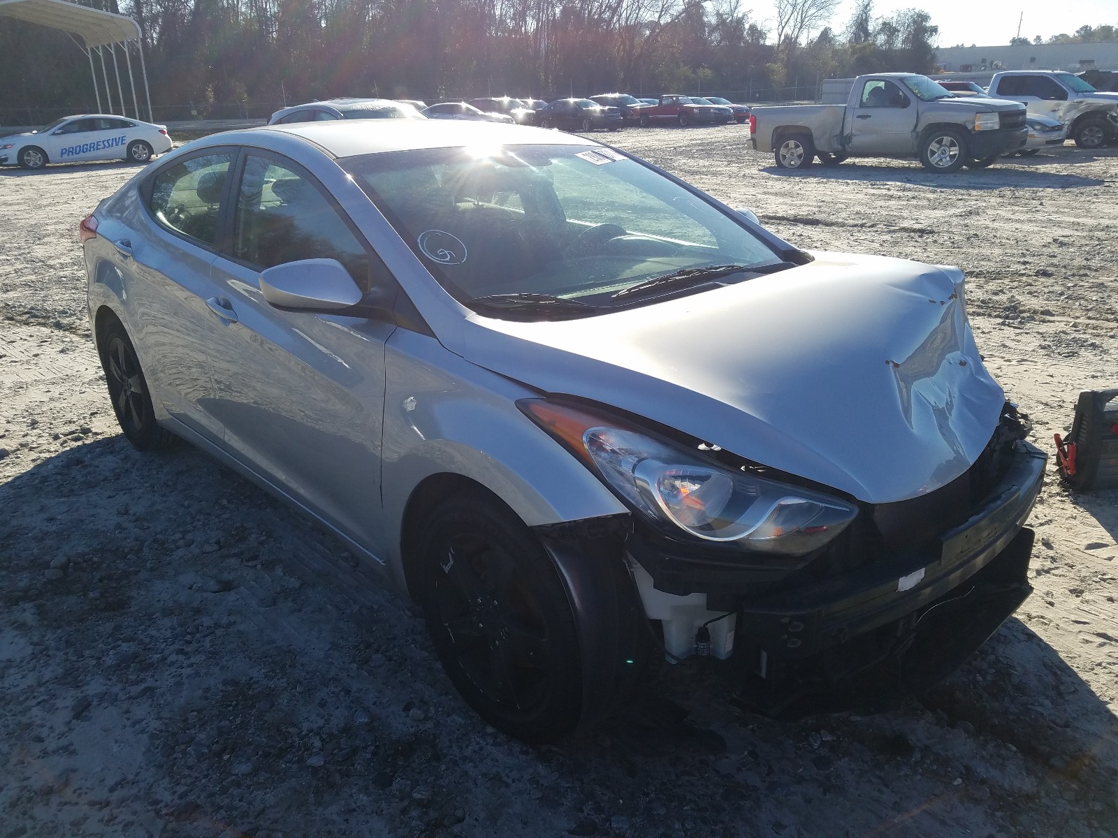 Hyundai Elantra gl (2011)