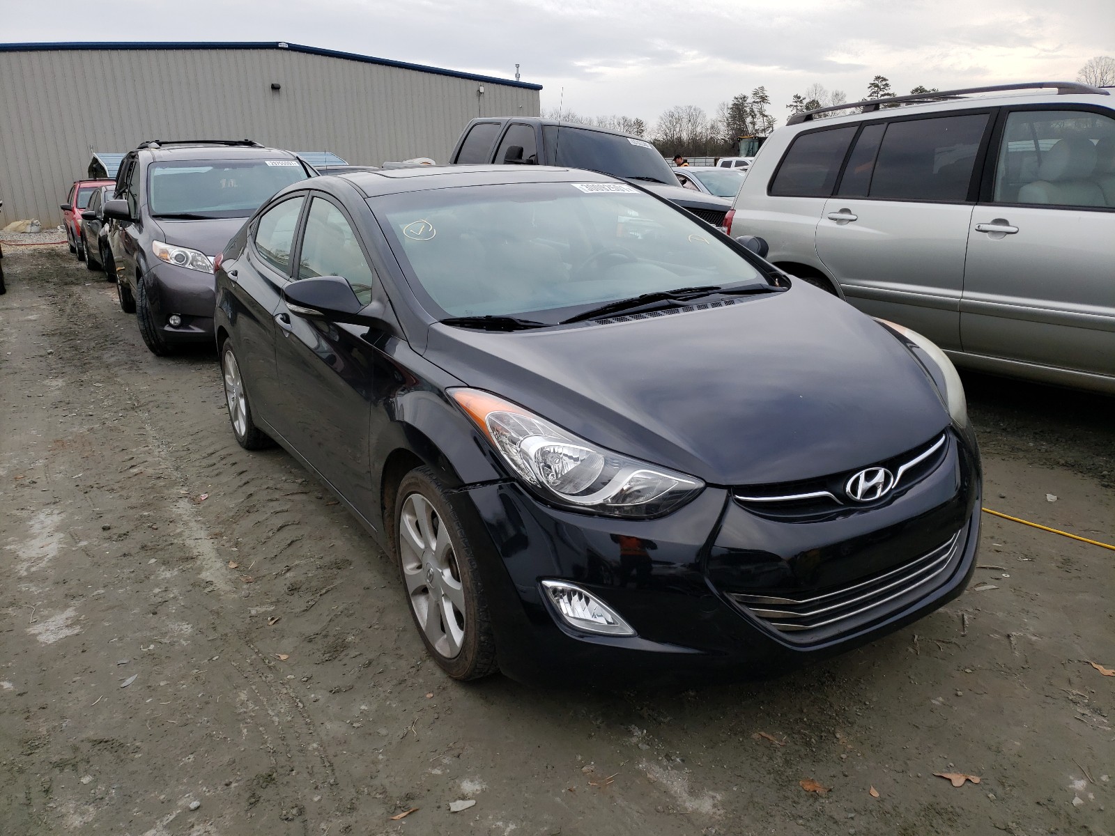 Hyundai Elantra gl (2012)
