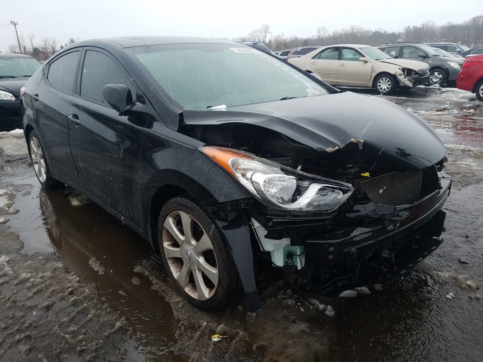 Hyundai Elantra gl (2012)