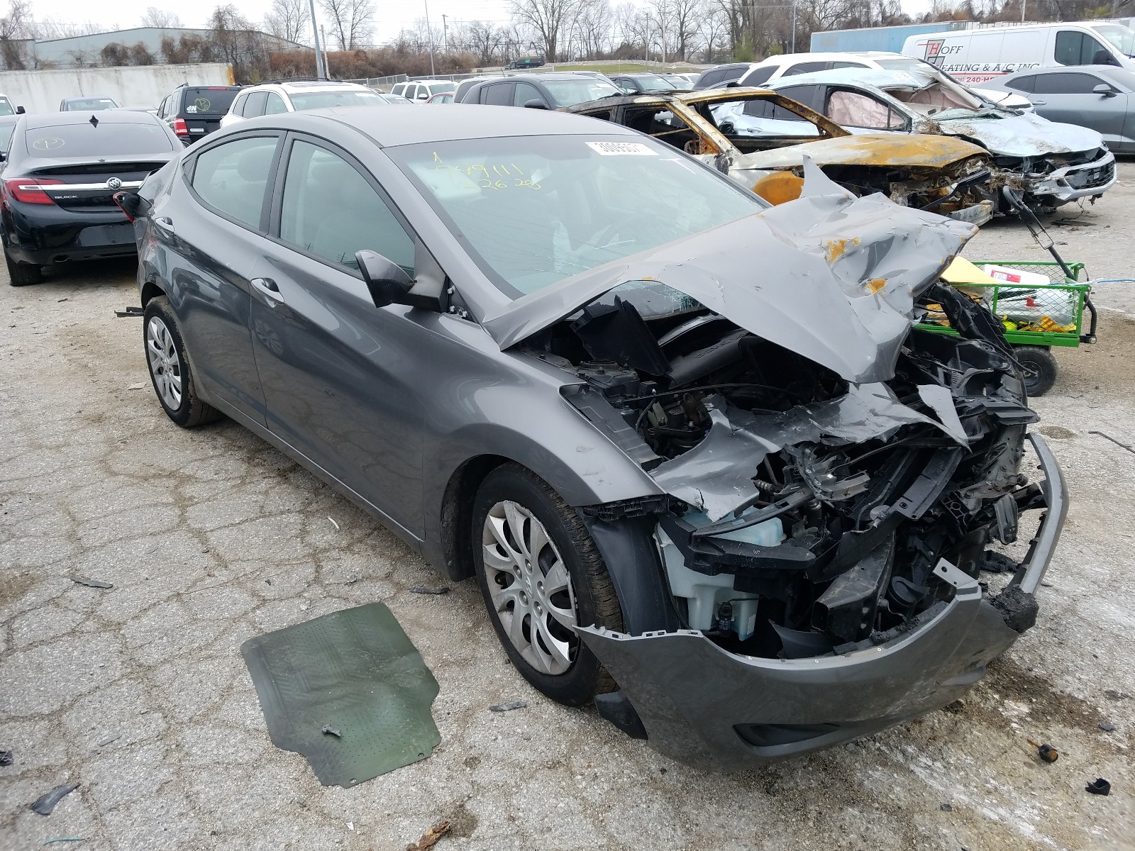 Hyundai Elantra gl (2012)