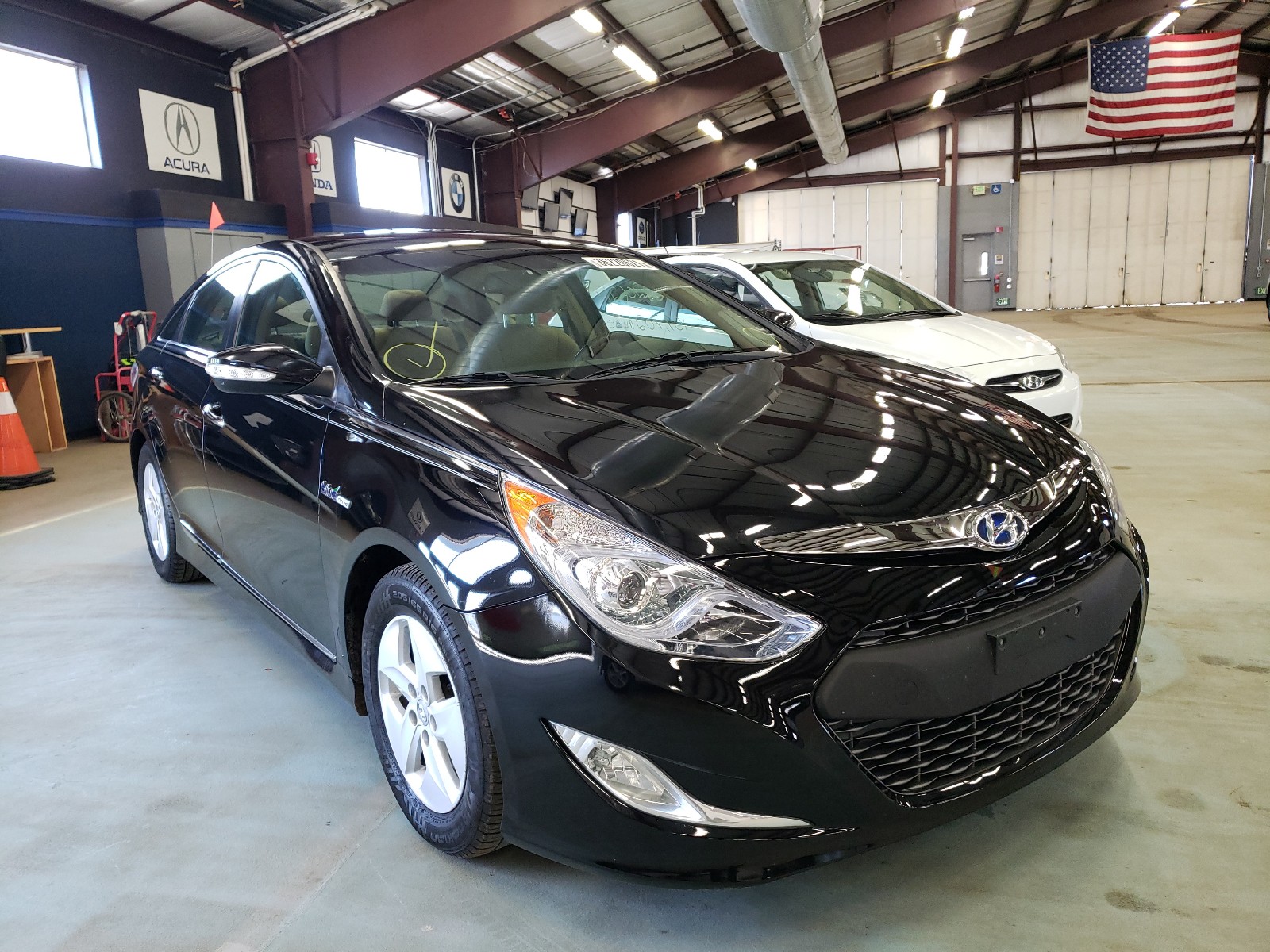 Hyundai Sonata hyb (2012)
