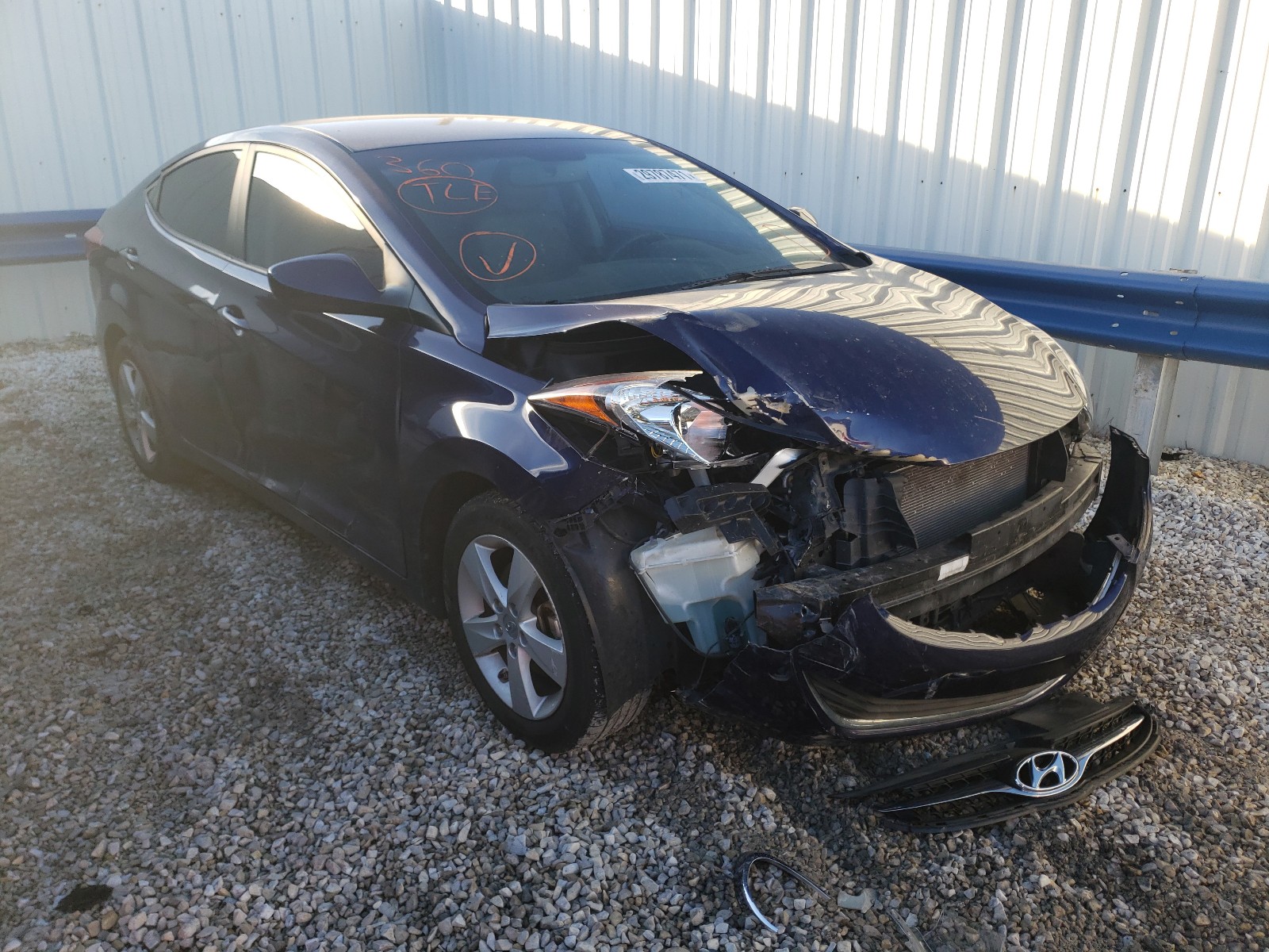 Hyundai Elantra gl (2013)