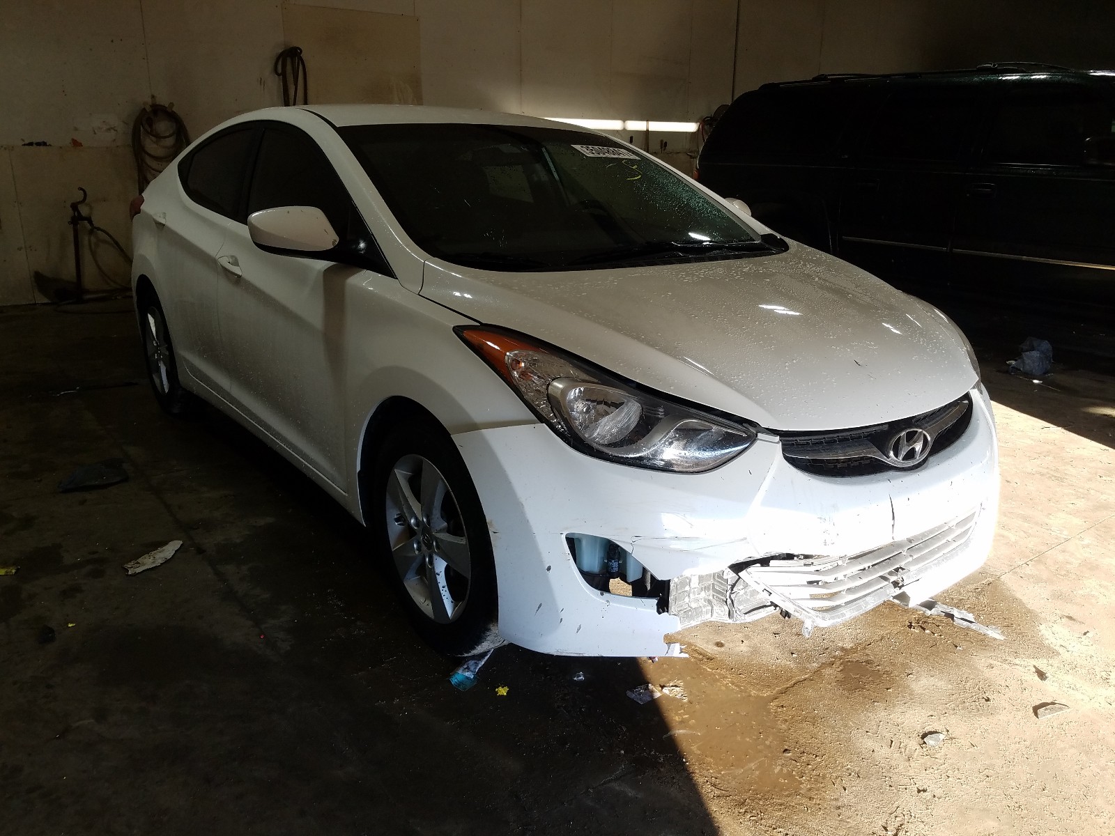 Hyundai Elantra gl (2013)