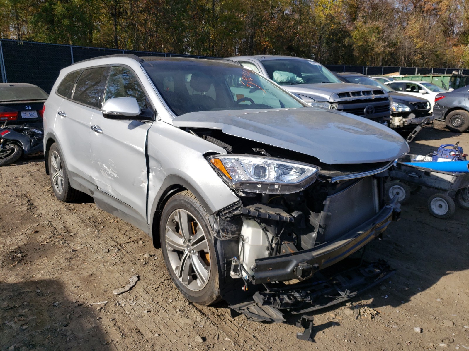 Hyundai Santa fe g (2015)