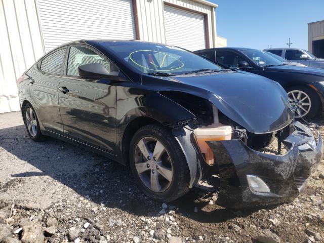 Hyundai Elantra gl (2012)