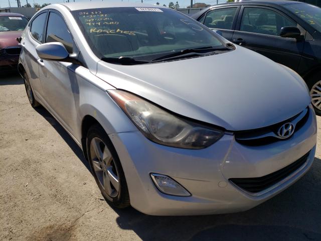 Hyundai Elantra gl (2013)
