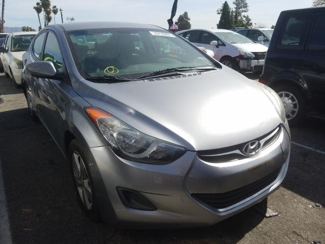 Hyundai Elantra gl (2013)