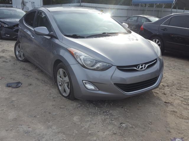 Hyundai Elantra gl (2013)