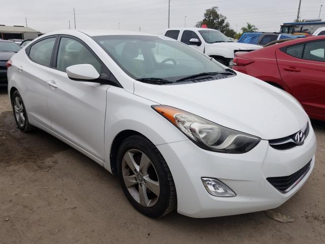 Hyundai Elantra gl (2012)