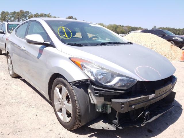 Hyundai Elantra gl (2013)
