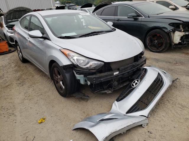 Hyundai Elantra gl (2011)