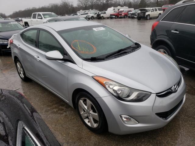 Hyundai Elantra gl (2012)