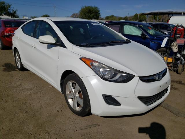 Hyundai Elantra gl (2011)