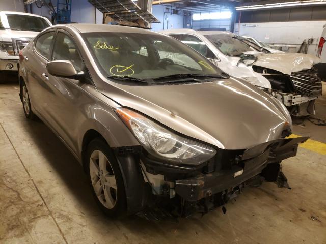 Hyundai Elantra gl (2013)