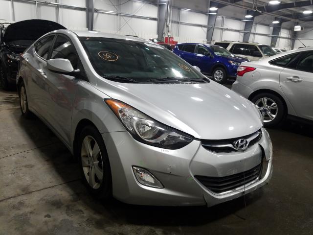 Hyundai Elantra gl (2013)