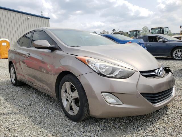 Hyundai Elantra gl (2012)