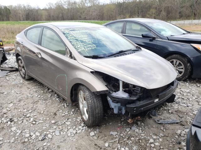 Hyundai Elantra gl (2013)