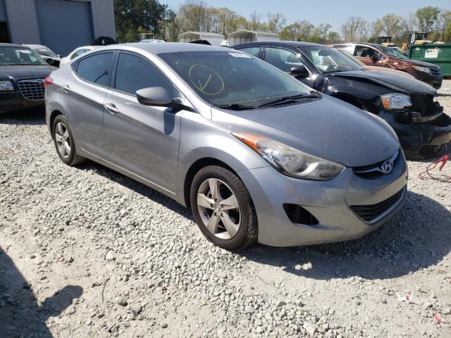 Hyundai Elantra gl (2011)