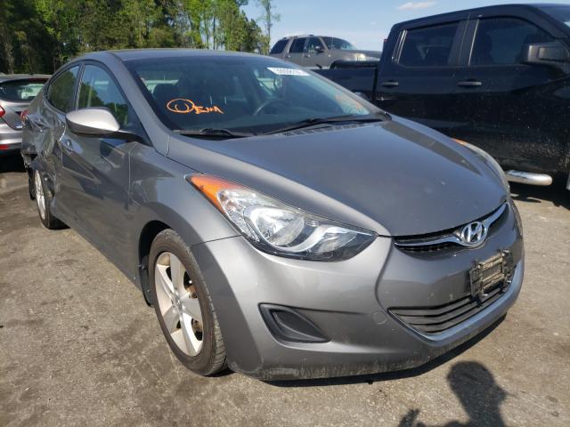 Hyundai Elantra gl (2013)