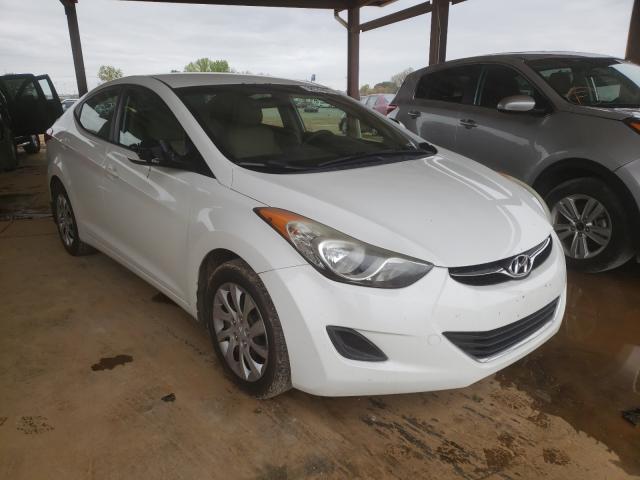 Hyundai Elantra gl (2012)