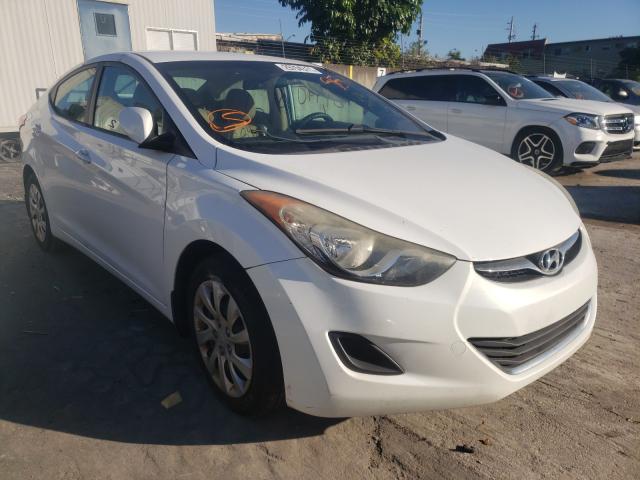 Hyundai Elantra gl (2013)