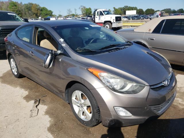 Hyundai Elantra gl (2012)