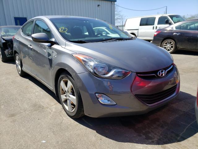 Hyundai Elantra gl (2013)