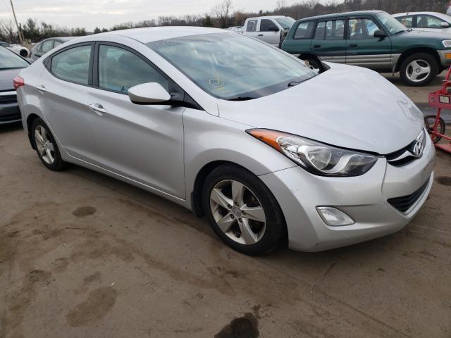 Hyundai Elantra gl (2013)