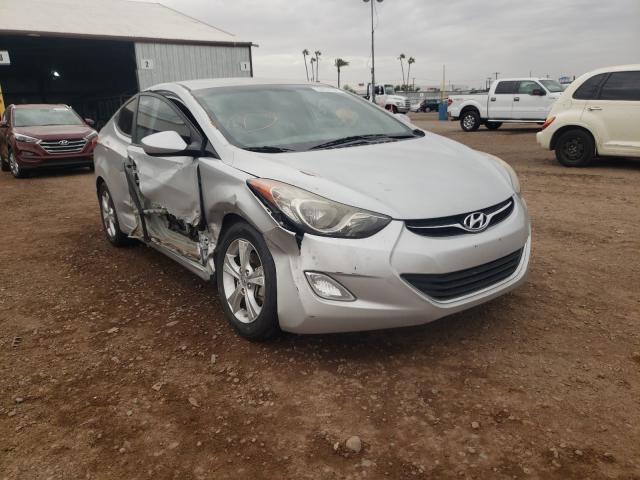 Hyundai Elantra gl (2013)