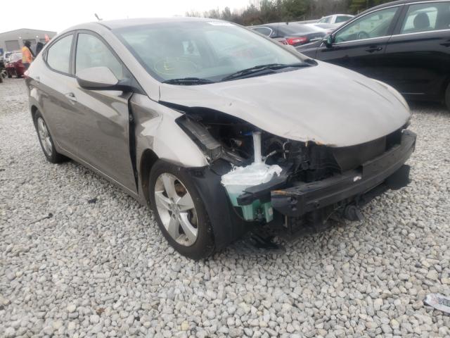 Hyundai Elantra gl (2013)
