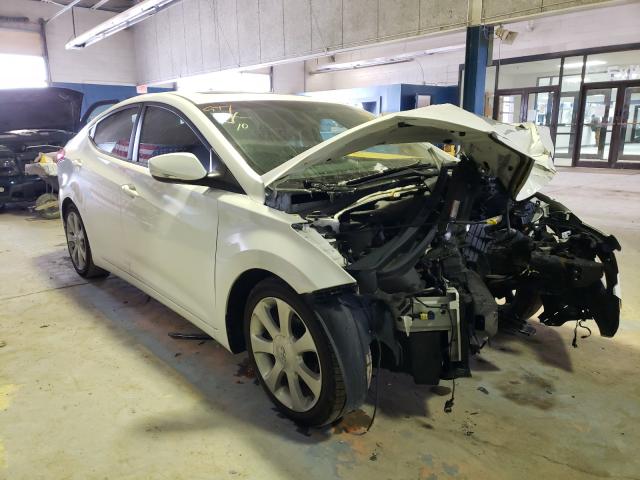 Hyundai Elantra gl (2012)