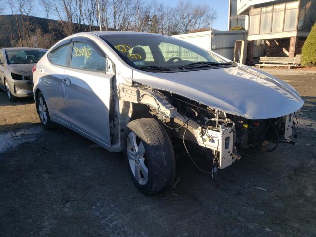 Hyundai Elantra gl (2012)