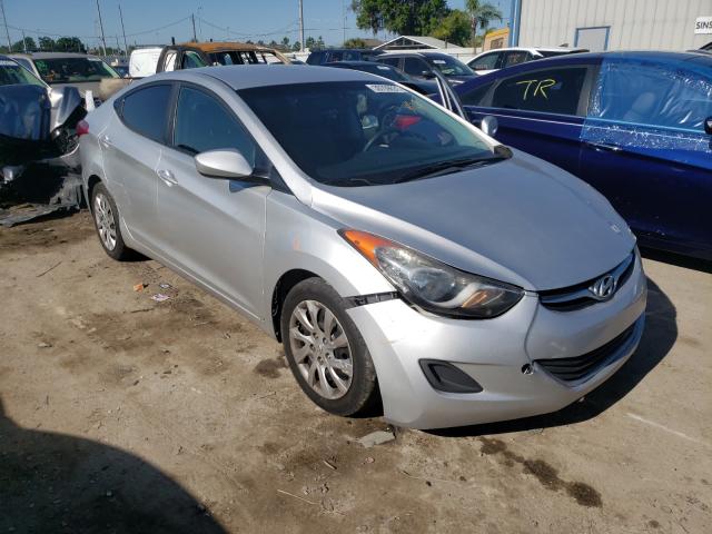 Hyundai Elantra gl (2012)