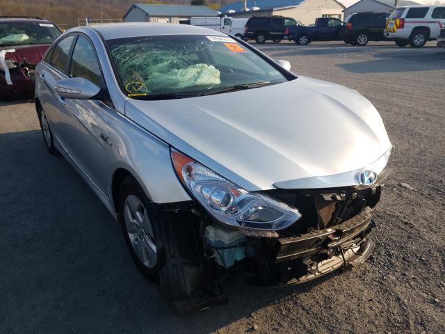 Hyundai Sonata hyb (2012)