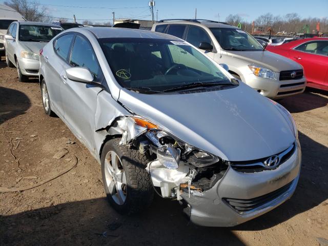 Hyundai Elantra gl (2013)