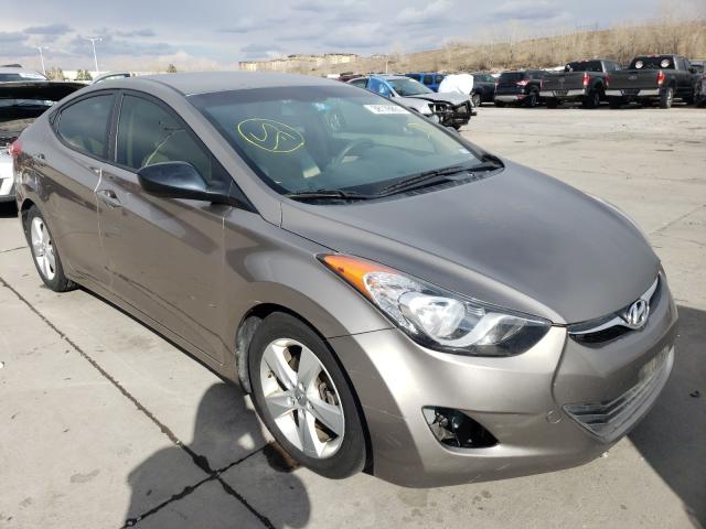 Hyundai Elantra gl (2013)