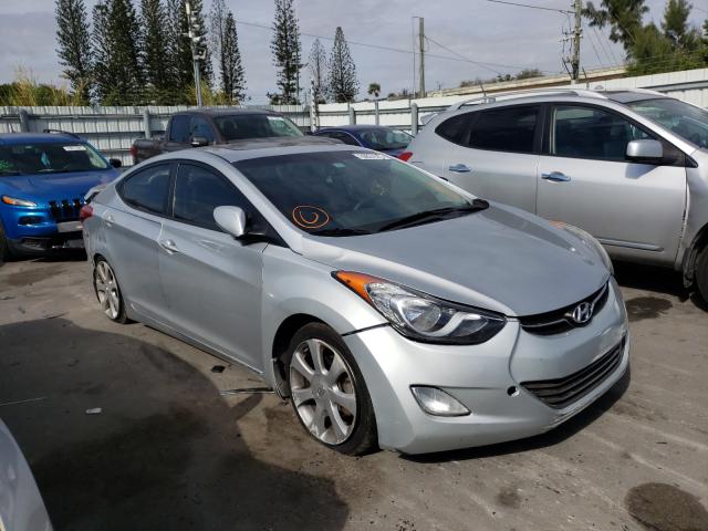 Hyundai Elantra gl (2013)