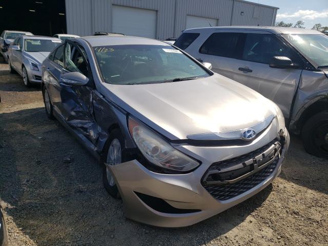 Hyundai Sonata hyb (2013)