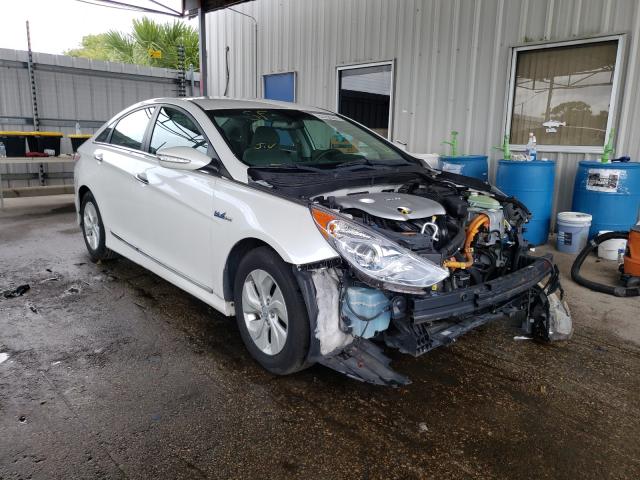Hyundai Sonata hyb (2013)