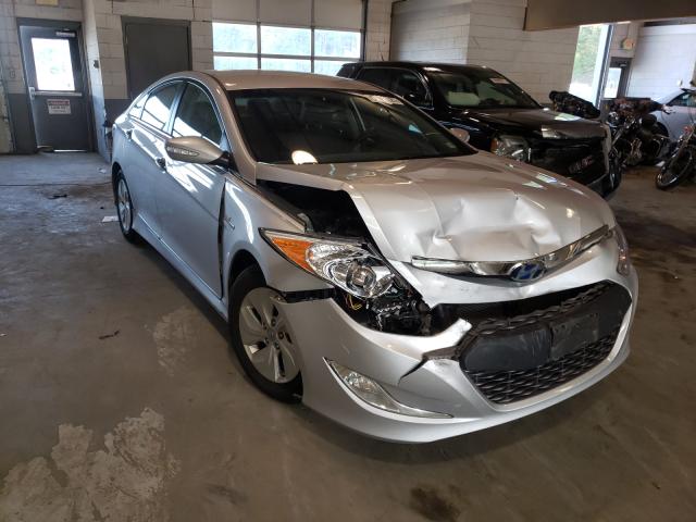 Hyundai Sonata hyb (2013)