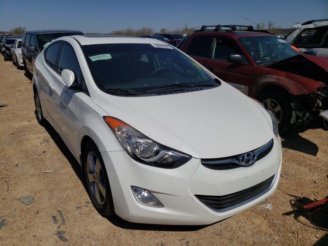 Hyundai Elantra gl (2013)