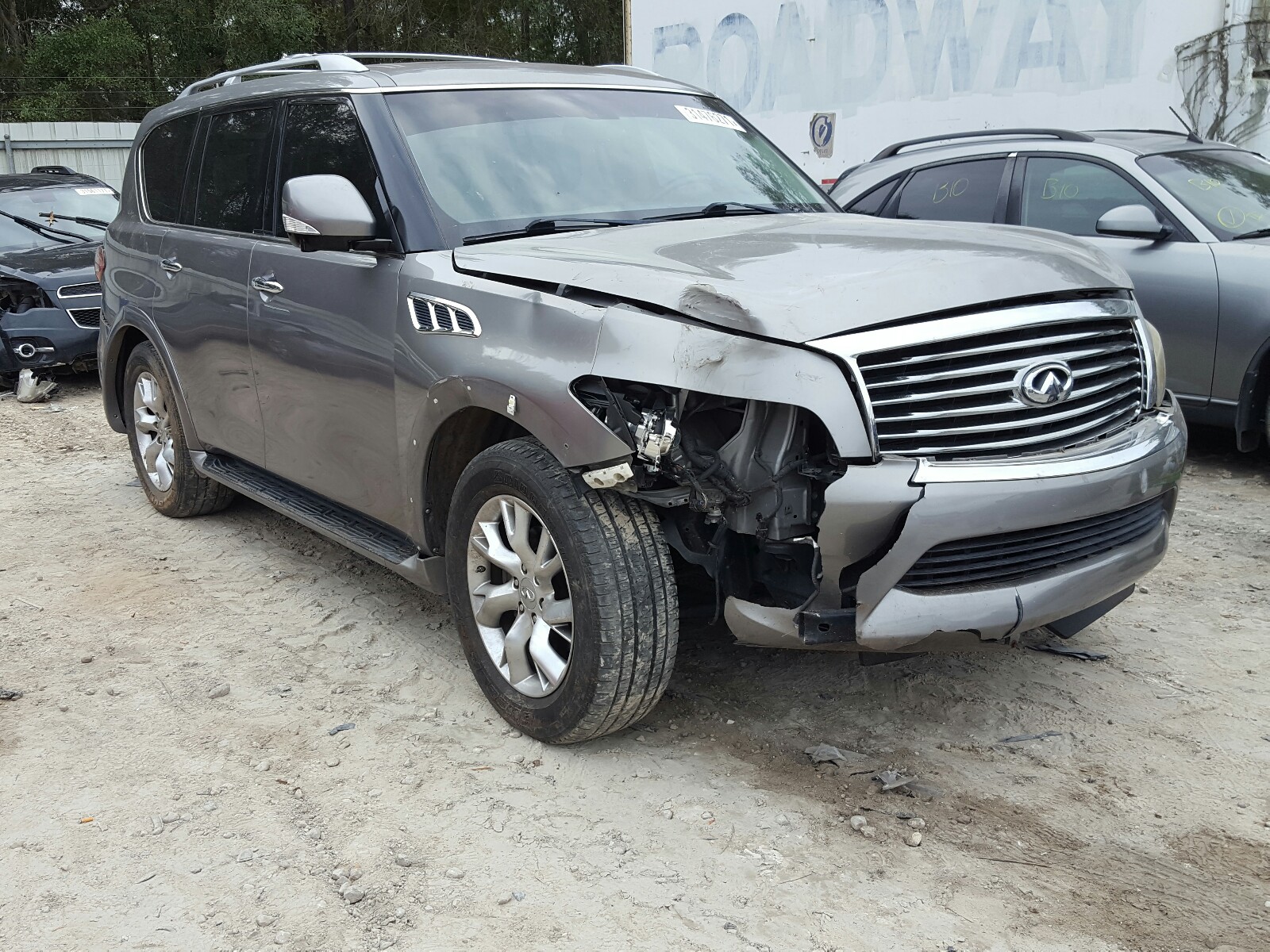 Infiniti Qx56 (2011)