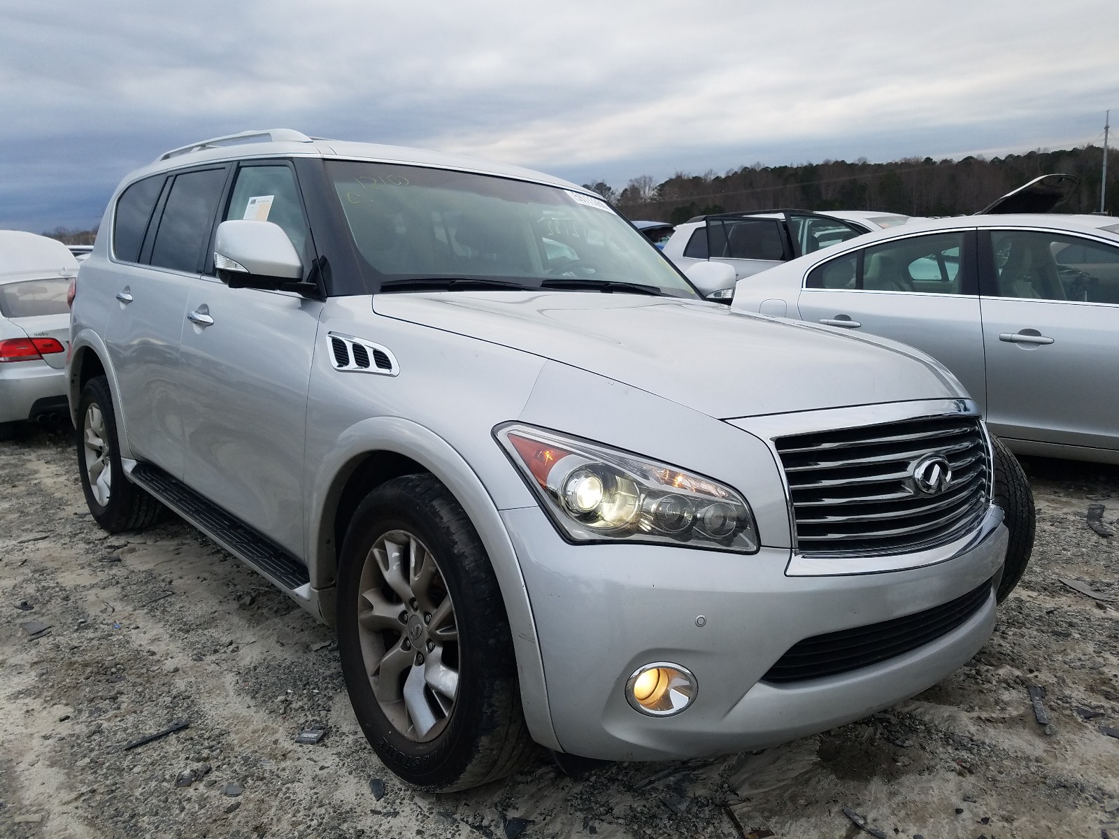 Infiniti Qx56 (2012)