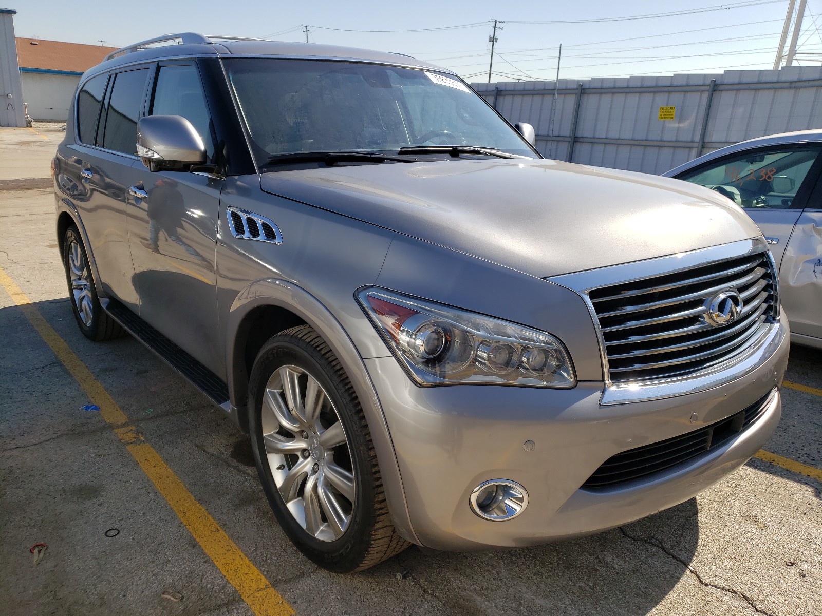 Infiniti Qx56 (2013)