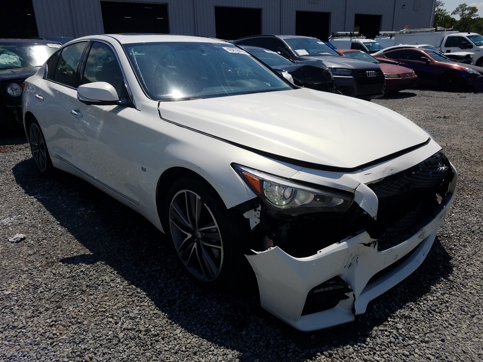 Infiniti Q50 base (2014)