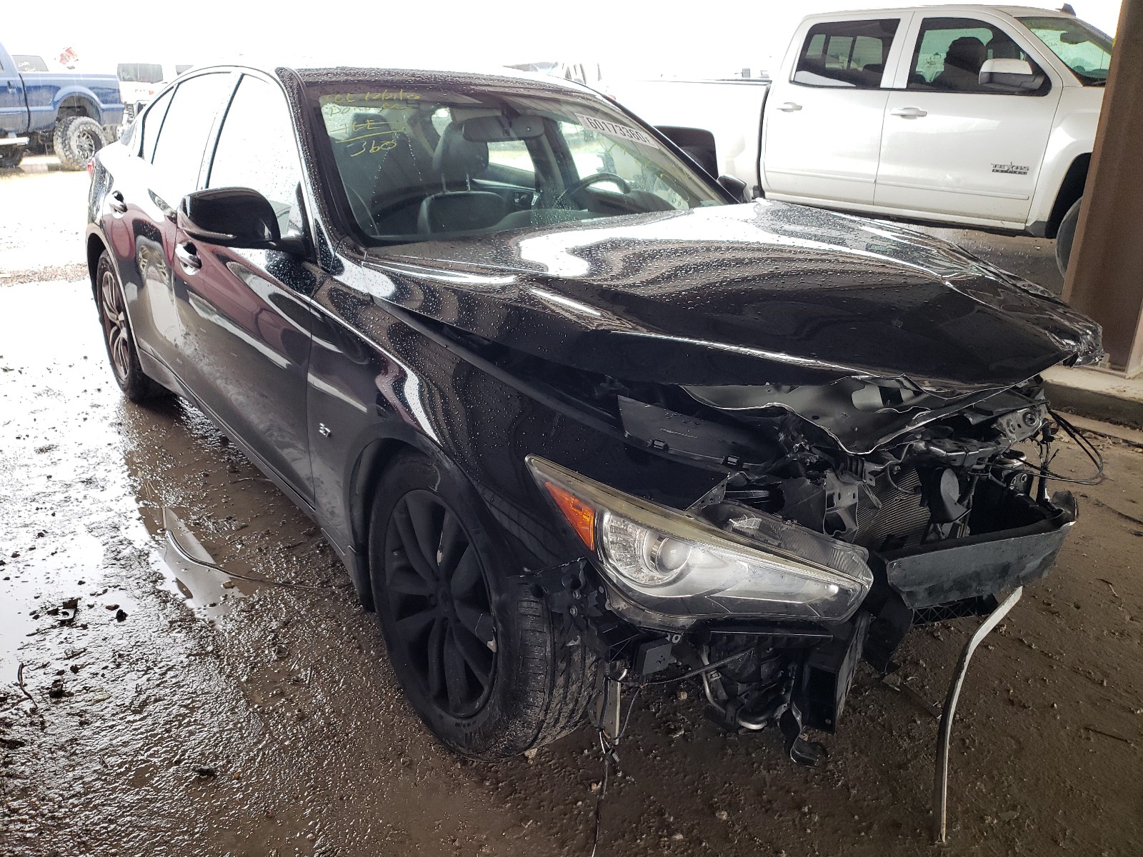 Infiniti Q50 base (2014)