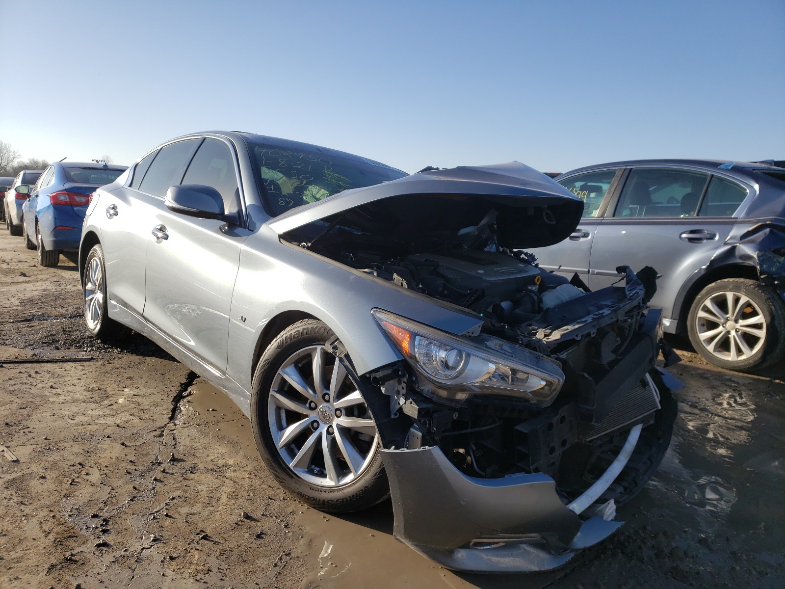 Infiniti Q50 base (2015)