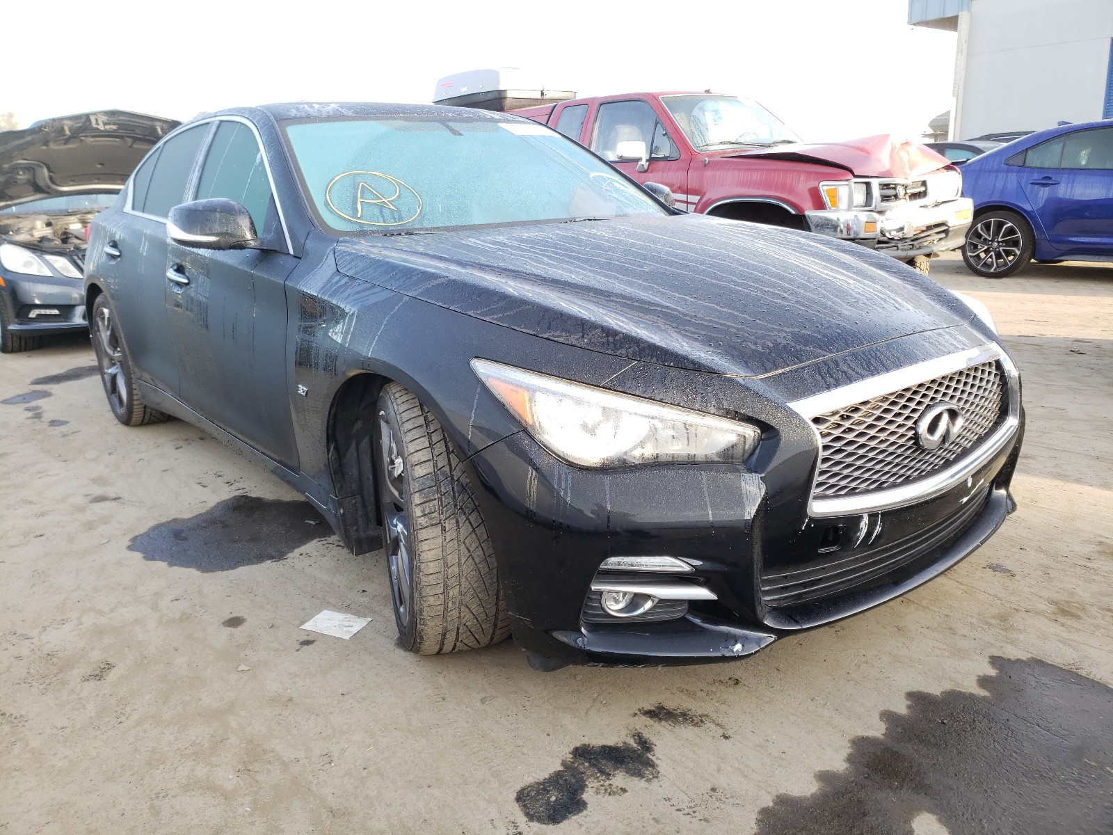 Infiniti Q50 base (2015)