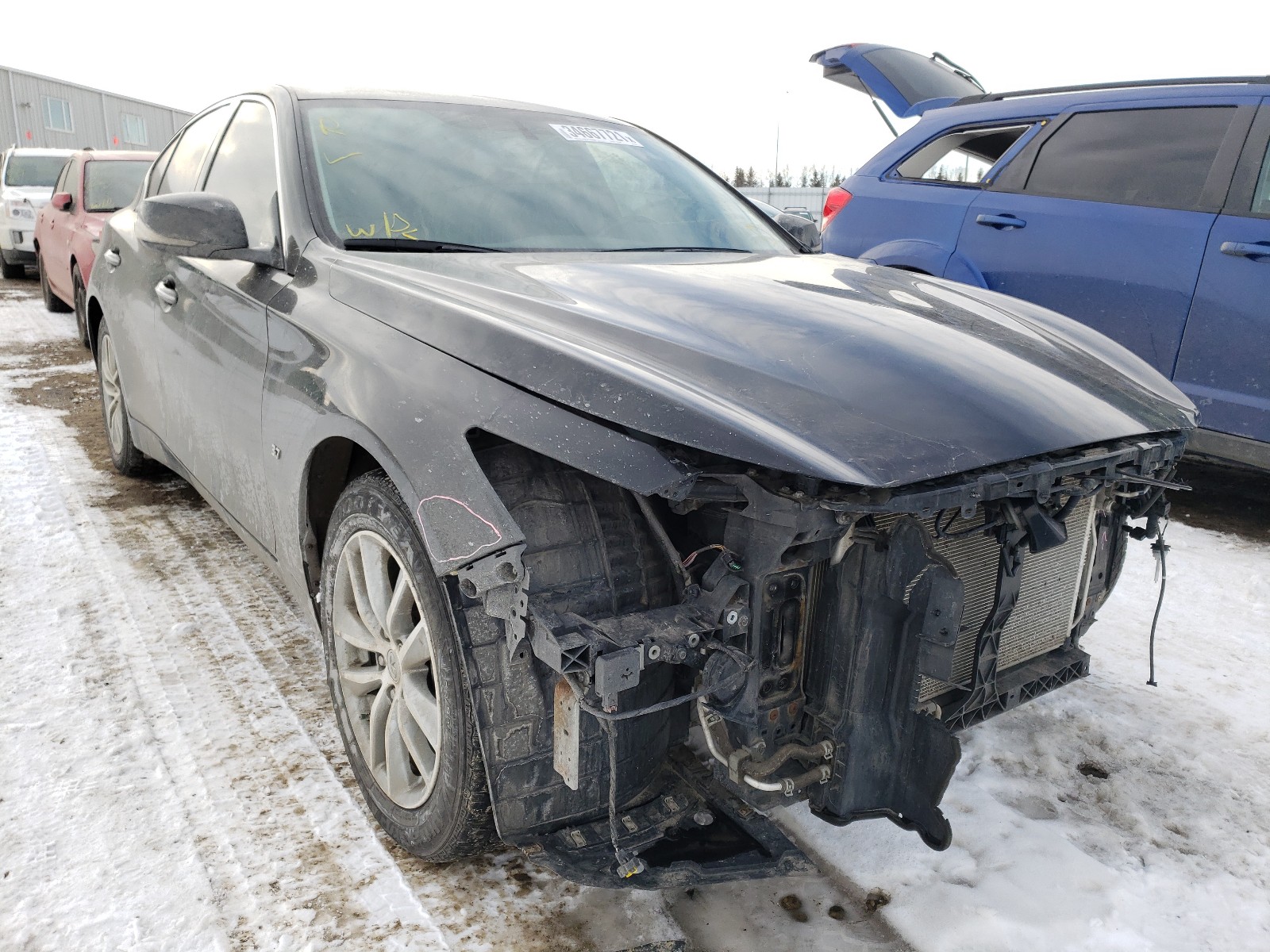 Infiniti Q50 base (2015)