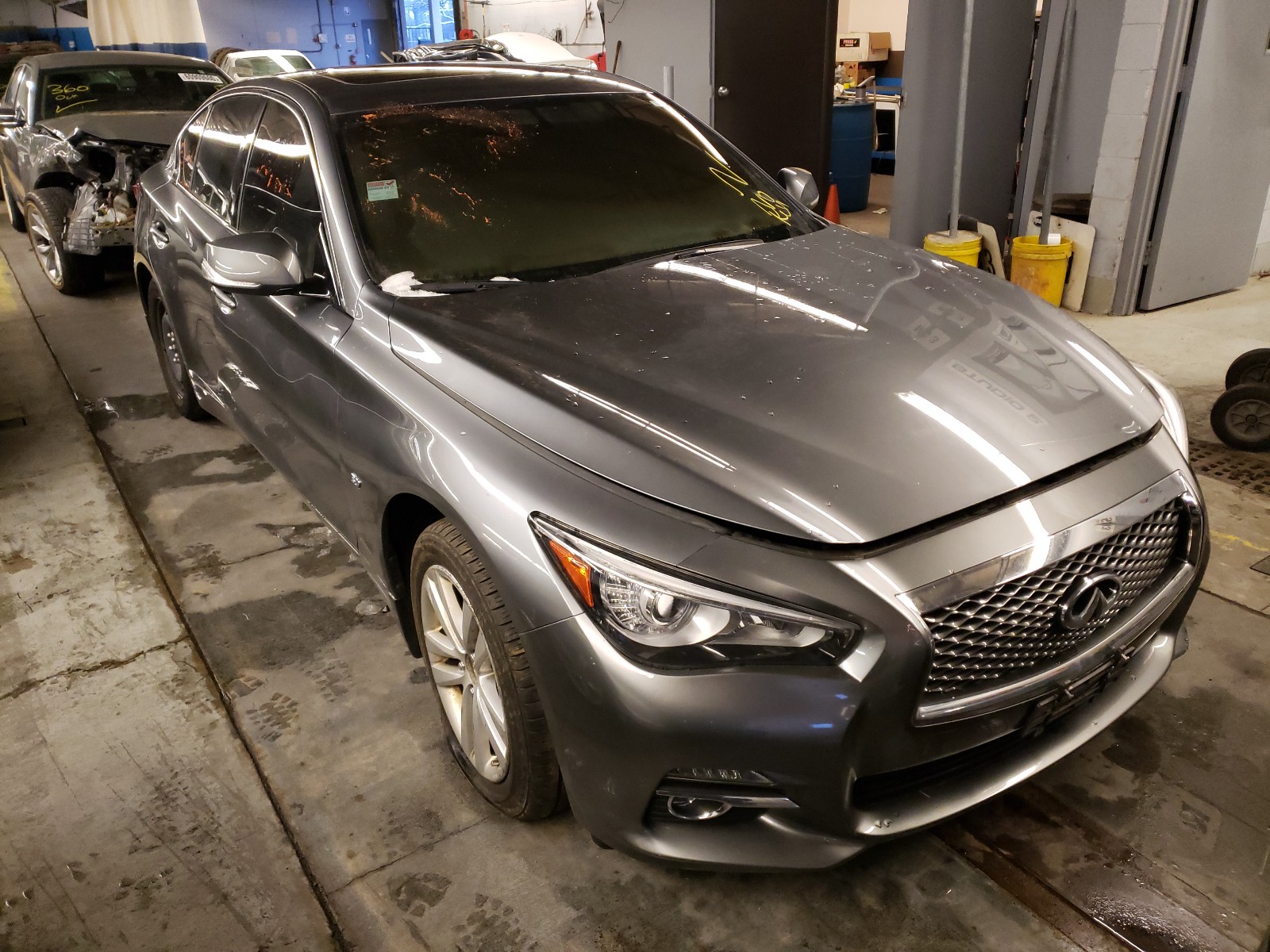 Infiniti Q50 base (2015)